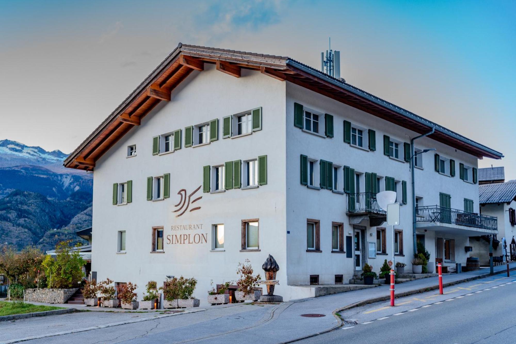 Hotel Restaurant Simplon Бриг Екстериор снимка